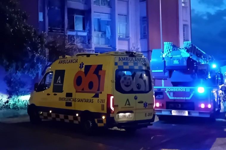 Terror en Granada: Un incendio deja a diez personas luchando por respirar